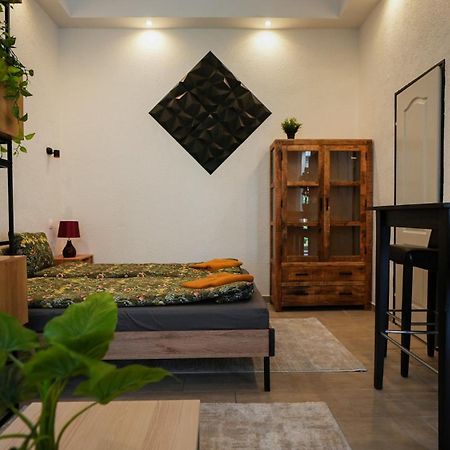Instant Ruinbar Central Premium Apartment J Budapest Exterior photo